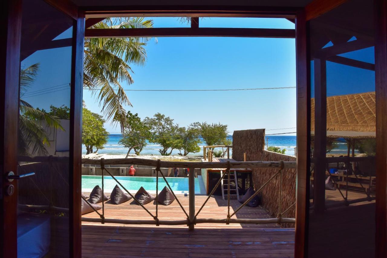 Mad Monkey Gili Trawangan Hostel Exterior photo View from the hotel